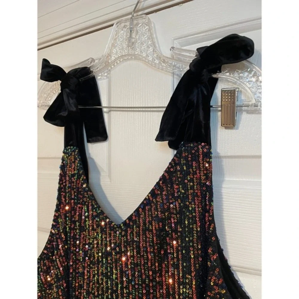 NEW XL Sequin Tank Top Girls Night Out V Neck Velvet Tie Strap Sparkle Jess Lea